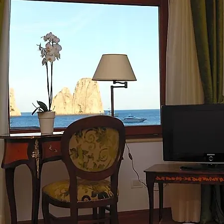 Diva La Canzone Del Mare 2* קאפרי